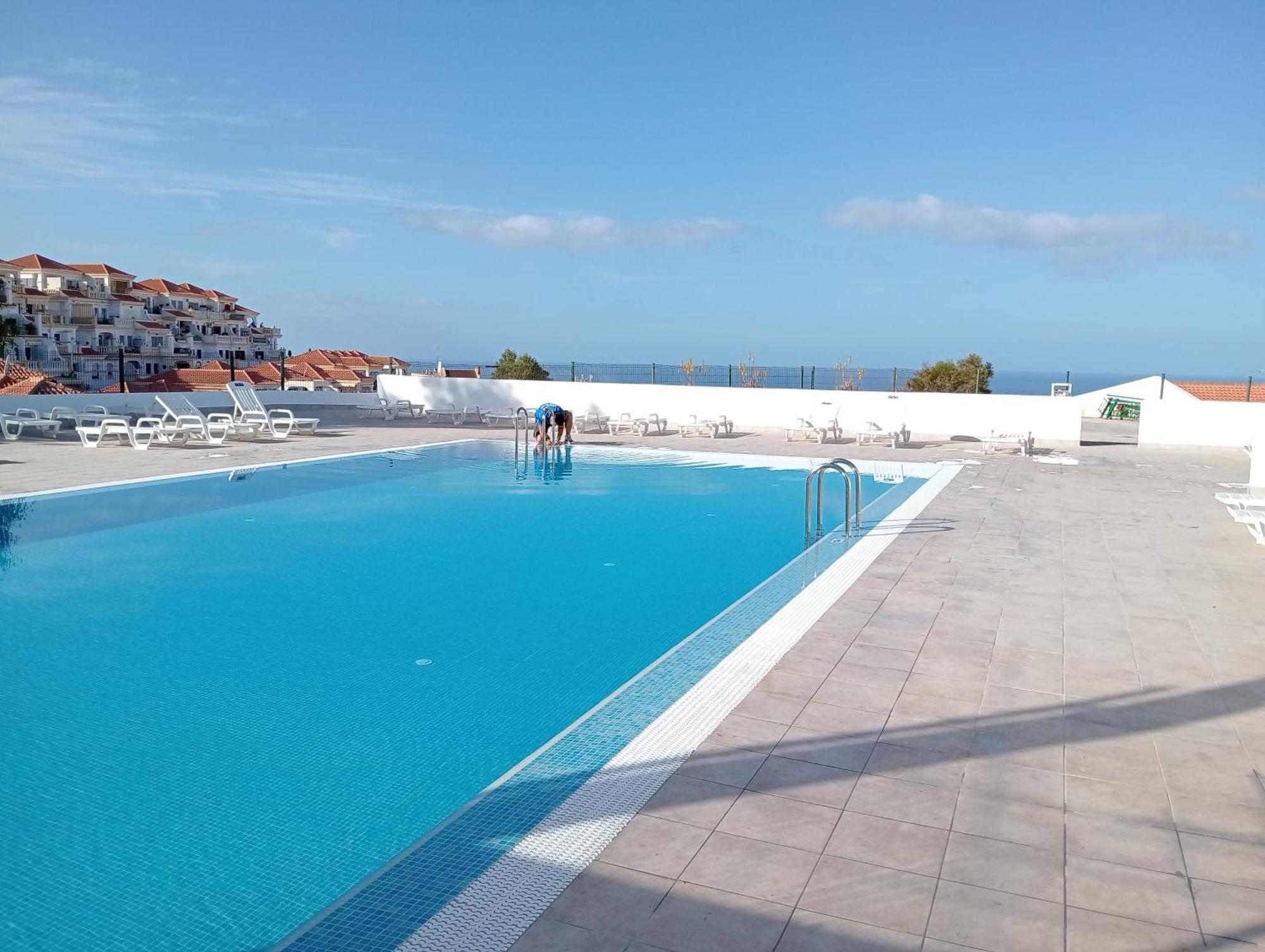 아데제 Royal Ocean View Aloha Garden 아파트 외부 사진
